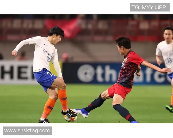 大板飞脚与鹿岛鹿角的激烈对决揭示足球战术的精彩与魅力